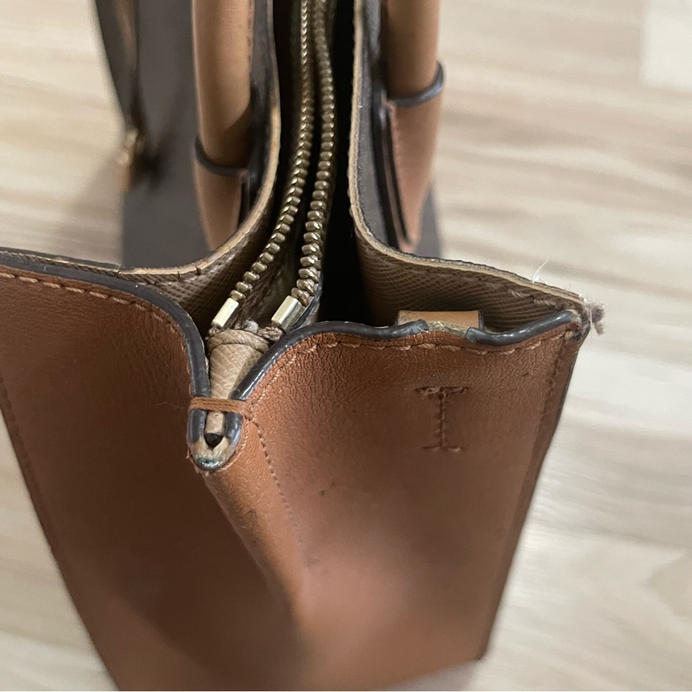 Michael Kors Brown and Tan Shoulder Bag with Structured Design - Picture 5 of 13